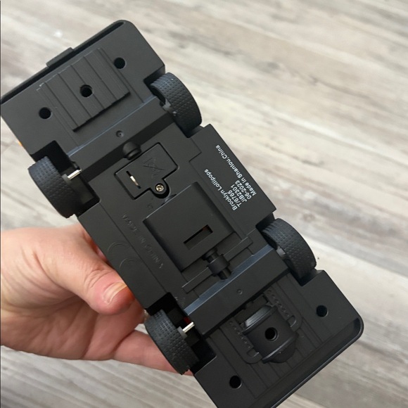 School Bus  new - Picture 3 of 5